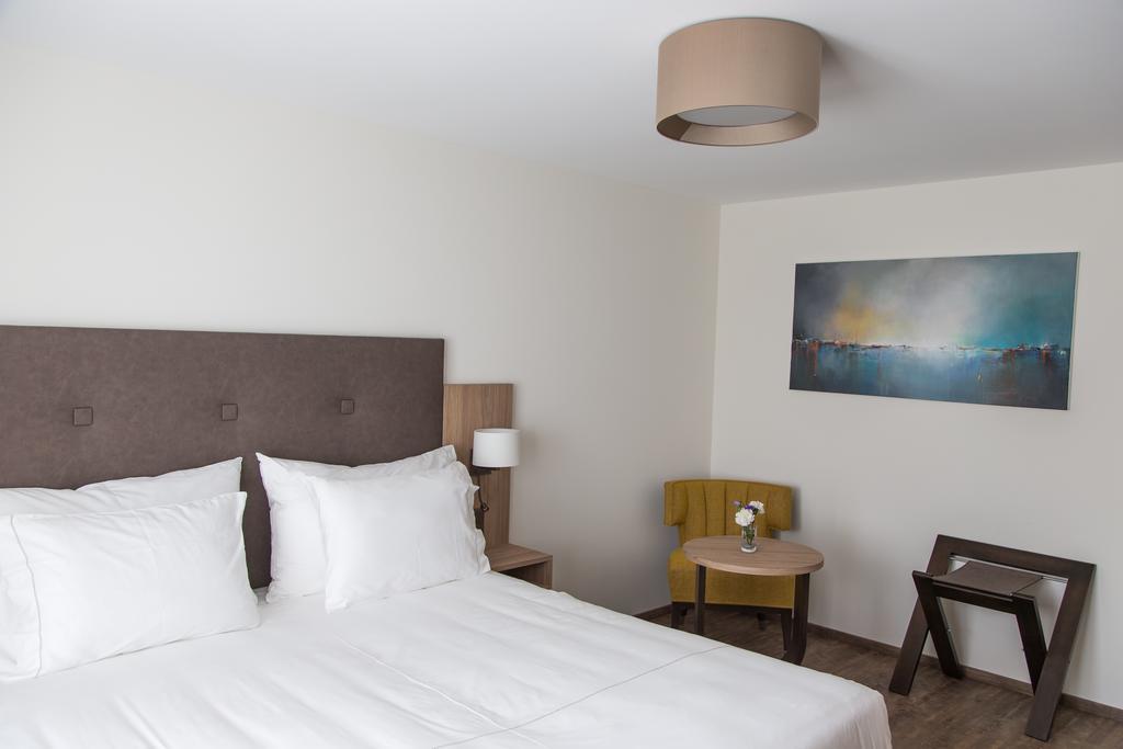 Le Relais De Bogis Hotel *