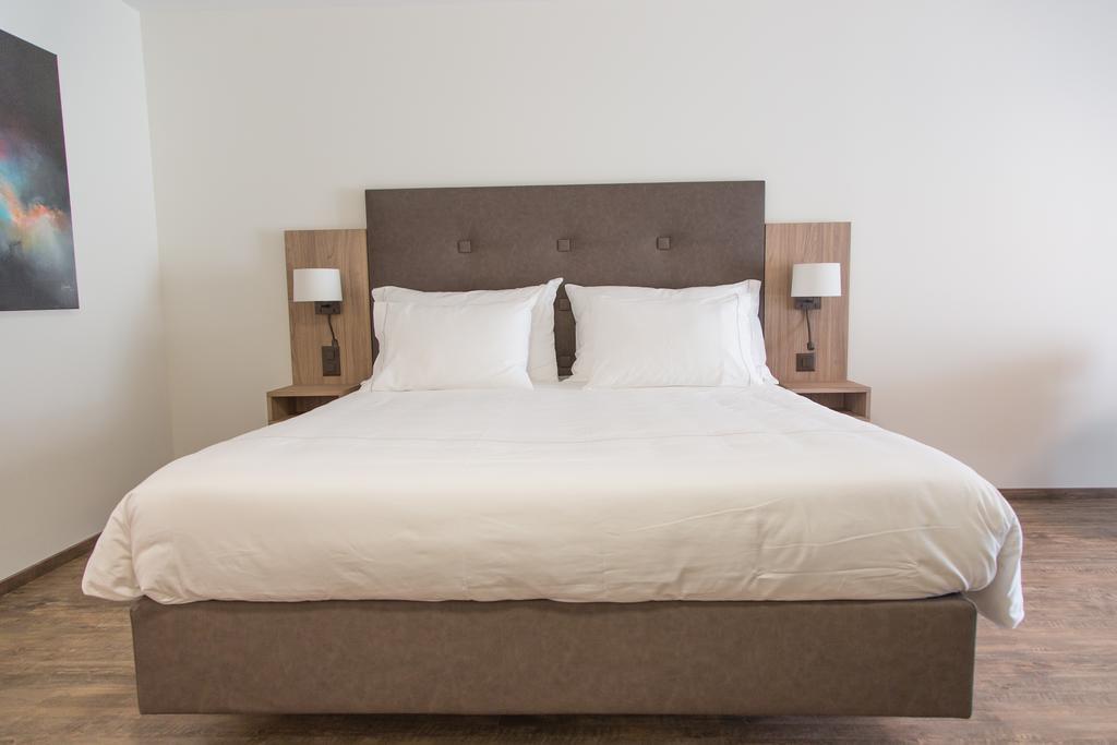 Le Relais De Bogis Hotel *